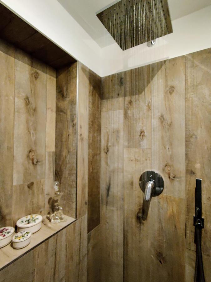 Au Fond Du Bourg Apartment อาออสตา ภายนอก รูปภาพ
