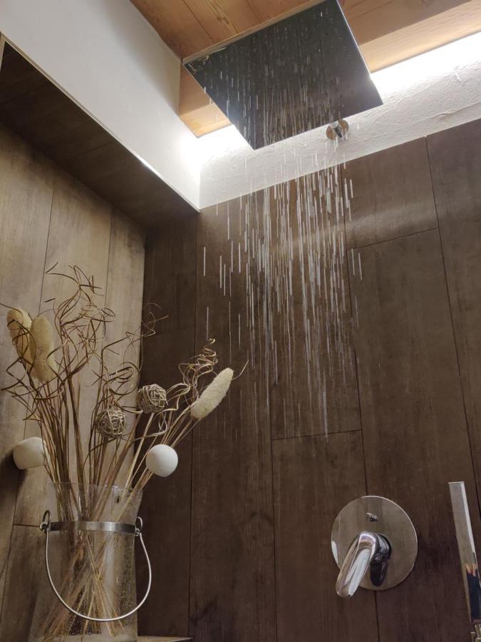 Au Fond Du Bourg Apartment อาออสตา ภายนอก รูปภาพ