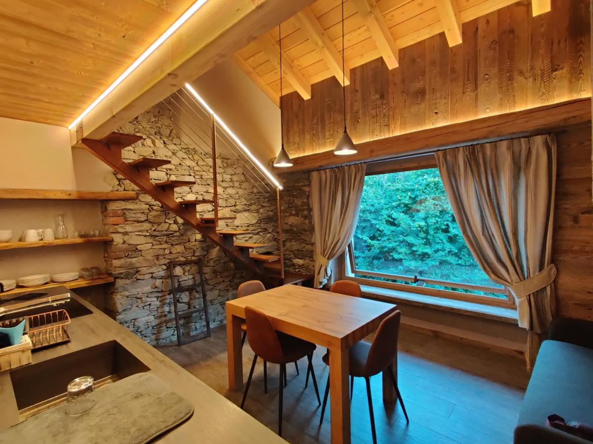 Au Fond Du Bourg Apartment อาออสตา ภายนอก รูปภาพ